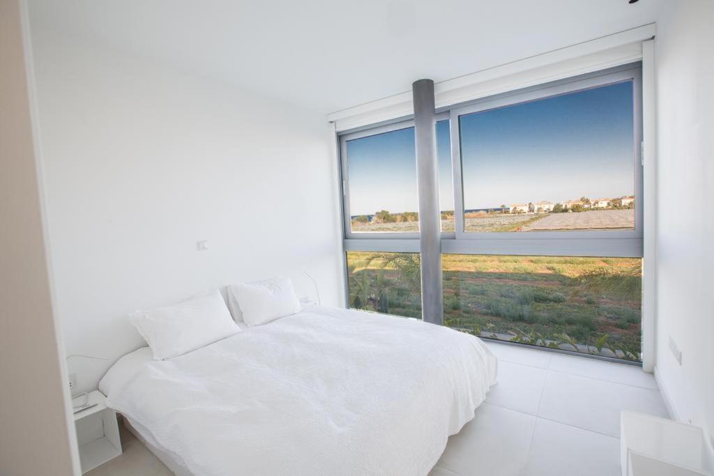 The White H Villa, Protaras, Fresh And Peaceful Паралимни Екстериор снимка