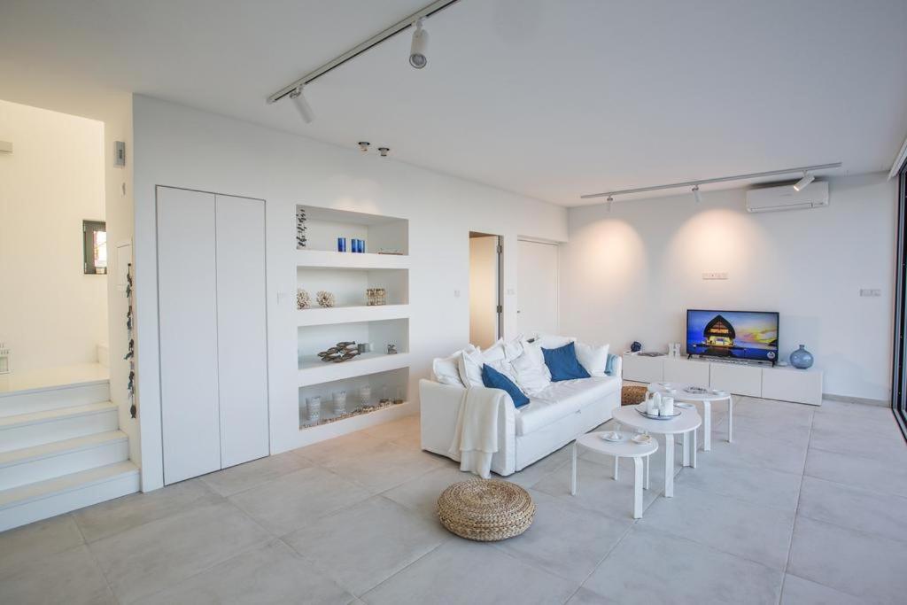 The White H Villa, Protaras, Fresh And Peaceful Паралимни Екстериор снимка